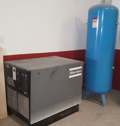 Compresor de aire KnappWulf KW2100 Con caldera de 100 litros y 3
